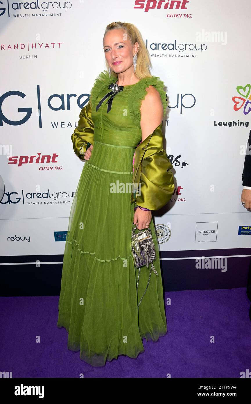 Eva Mona Rodekirchen bei der 12. Laughing Hearts Charity Gala 2023 Hotel Grand Hyatt. Berlin, 14.10.2023 *** Eva Mona Rodekirchen al 12 Laughing Hearts Charity Gala 2023 Hotel Grand Hyatt Berlin, 14 10 2023 foto:XF.xKernx/xFuturexImagex Hearts_3014 Foto Stock