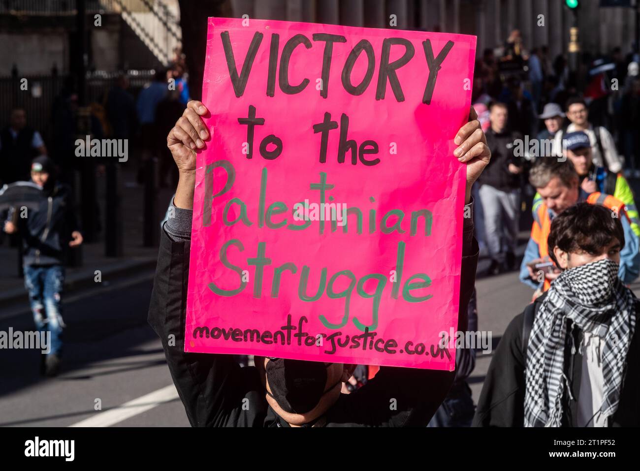 Protesta per la Palestina dopo l'escalation dell'azione militare nel conflitto della Striscia di Gaza tra Israele e Hamas. Vittoria alla lotta palestinese Foto Stock