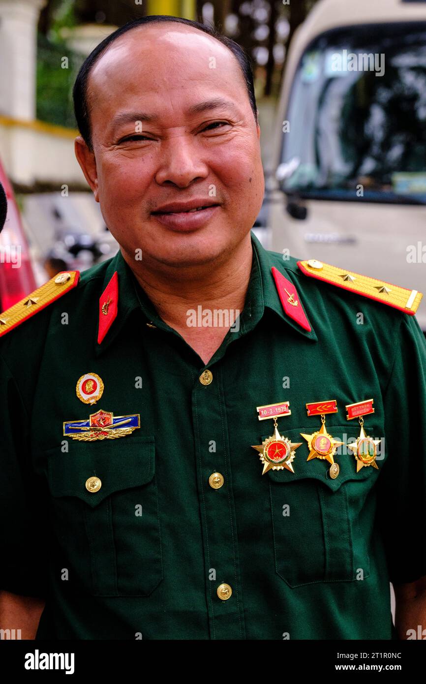 BAC ha, Vietnam. Ufficiale dell'esercito. Foto Stock