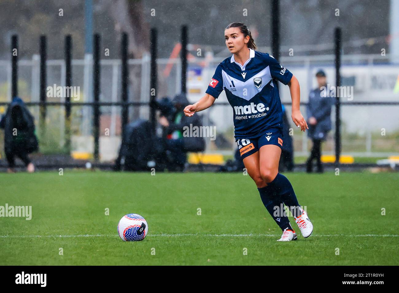 Melbourne, Victoria, Australia. 15 ottobre 2023. MELBOURNE, AUSTRALIA - 15 OTTOBRE: Paige Zois di Melbourne Victory Against Brisbane Roar presso la Trobe University Sports Fields il 15 ottobre 2023 a Melbourne, Australia (Credit Image: © Chris Putnam/ZUMA Press Wire) SOLO USO EDITORIALE! Non per USO commerciale! Foto Stock