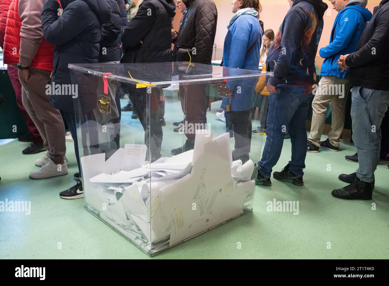 Danzica, Polonia. 15 ottobre 2023. Elezioni parlamentari polacche del 2023 in Polonia © Wojciech Strozyk / Alamy Live News Foto Stock