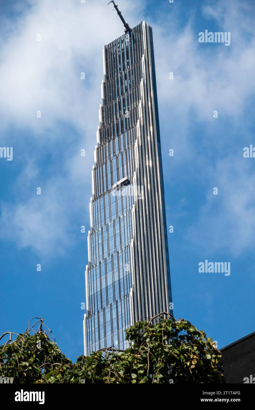 Steinway Tower Supertall visto da Central Park, New York City, USA 2023 Foto Stock