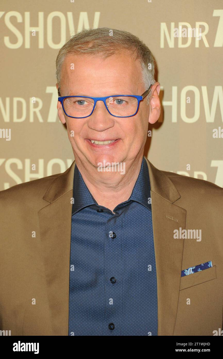 Günther Jauch. Roter Teppich zur1000. TV-Sendung der NDR Talk Show negli studi den NDR di Amburgo-Lokstedt. Hamburg, 13.10.2023 Bitte Bildunterschrift Credit: Imago/Alamy Live News Foto Stock