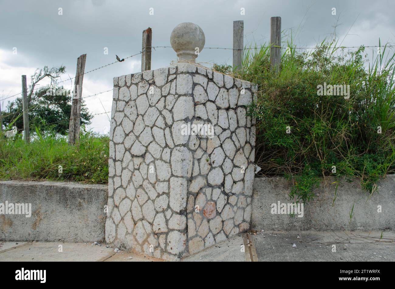 Colonna di taglio angolare Foto Stock