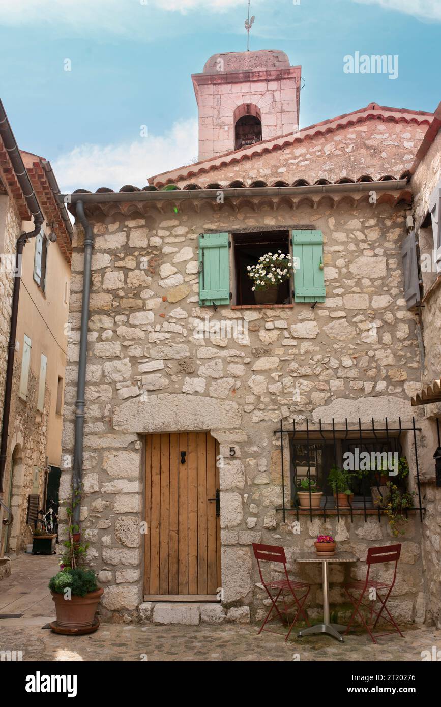 Grazioso piccolo cottage villa francese Foto Stock