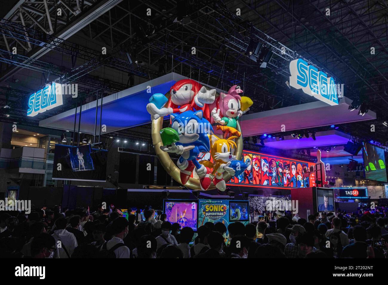 Chiba, Giappone. 23 settembre 2023. Stand sega, produttore di videogiochi, al Tokyo Game Show 2023 a Makuhari Messe. Produttori ed editori di videogiochi, rappresentanti dei social media erano presenti in numero elevato al Tokyo Game Show. (Foto di Stanislav Kogiku/SOPA Images/Sipa USA) credito: SIPA USA/Alamy Live News Foto Stock