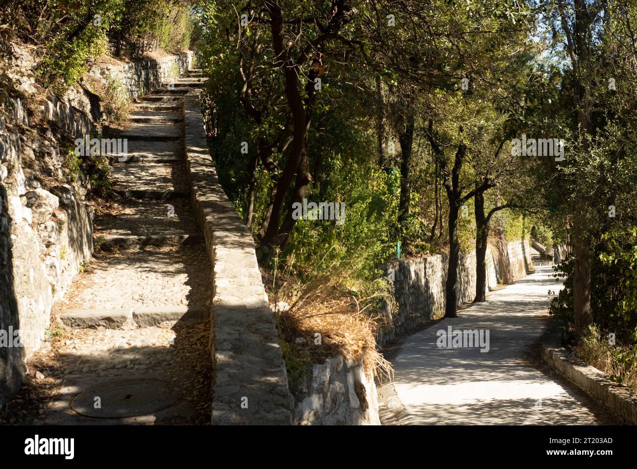 Una via su e l'altra giù Foto Stock