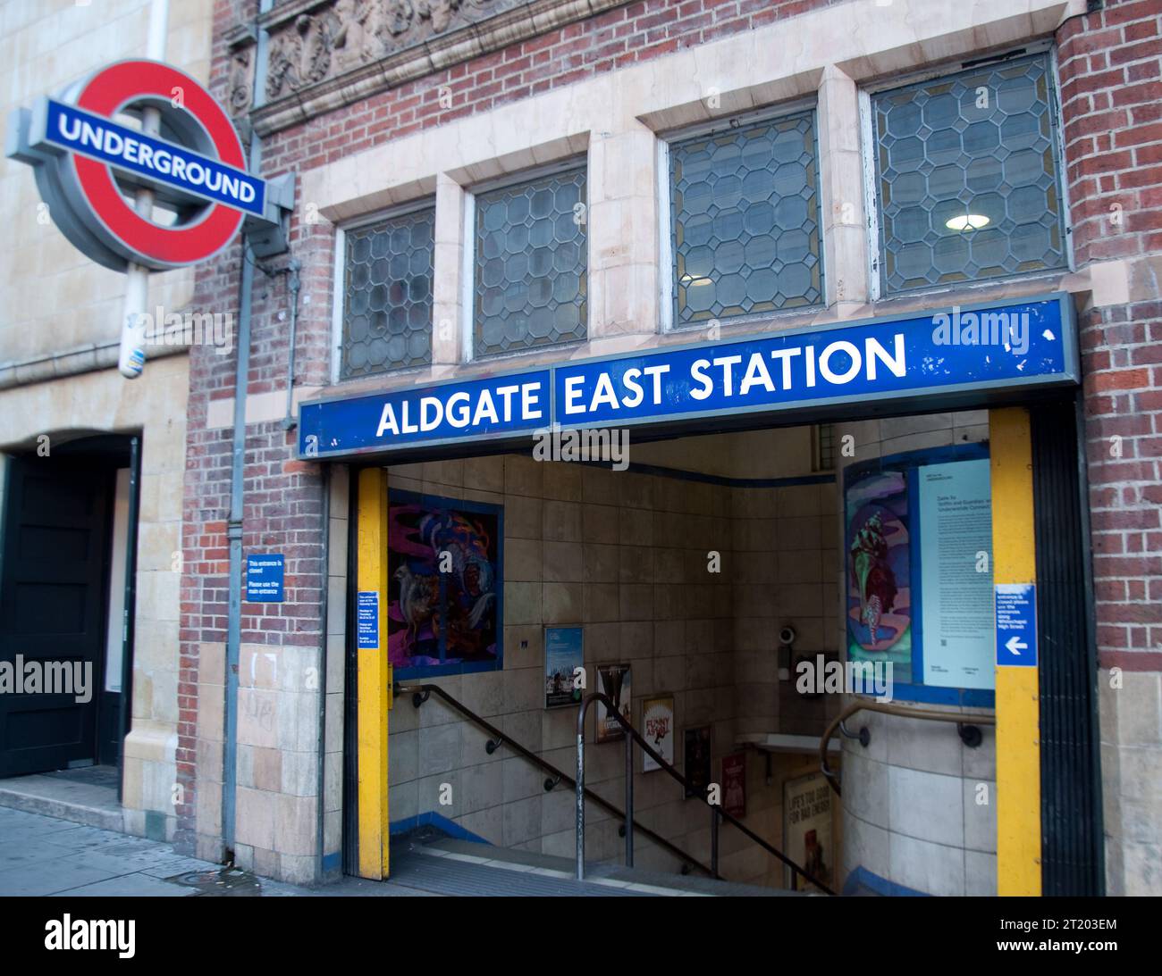 Stazione della metropolitana di Aldgate East, Whitechapel High Street, Londra, Regno Unito Foto Stock