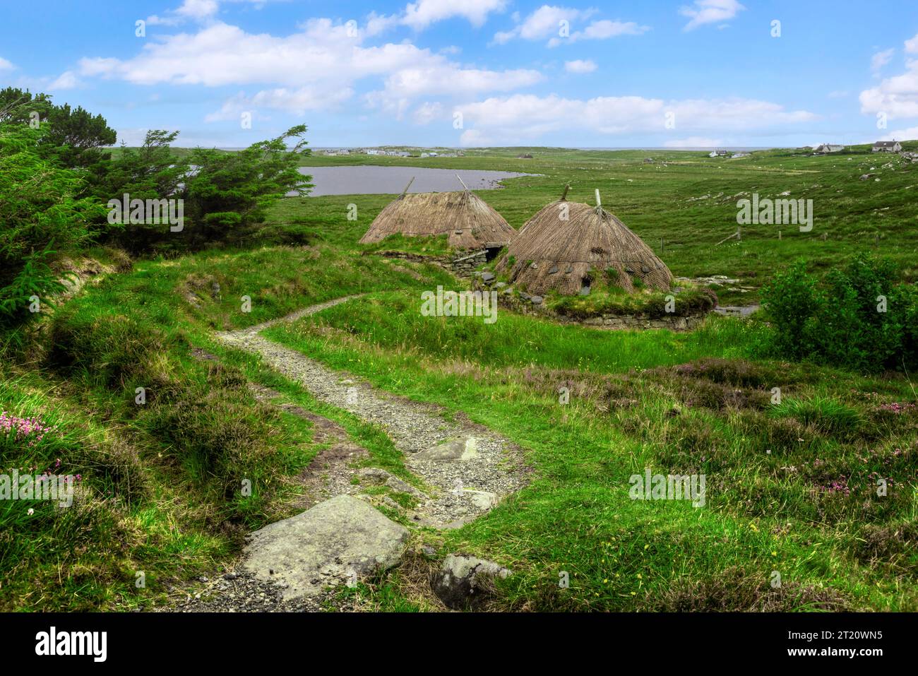 Il Norse Mill and Kiln sono una coppia di edifici ricostruiti utilizzati per la macinazione del mais e l'essiccazione dell'orzo, situati vicino a Shawbost, Isola di Lewis Foto Stock