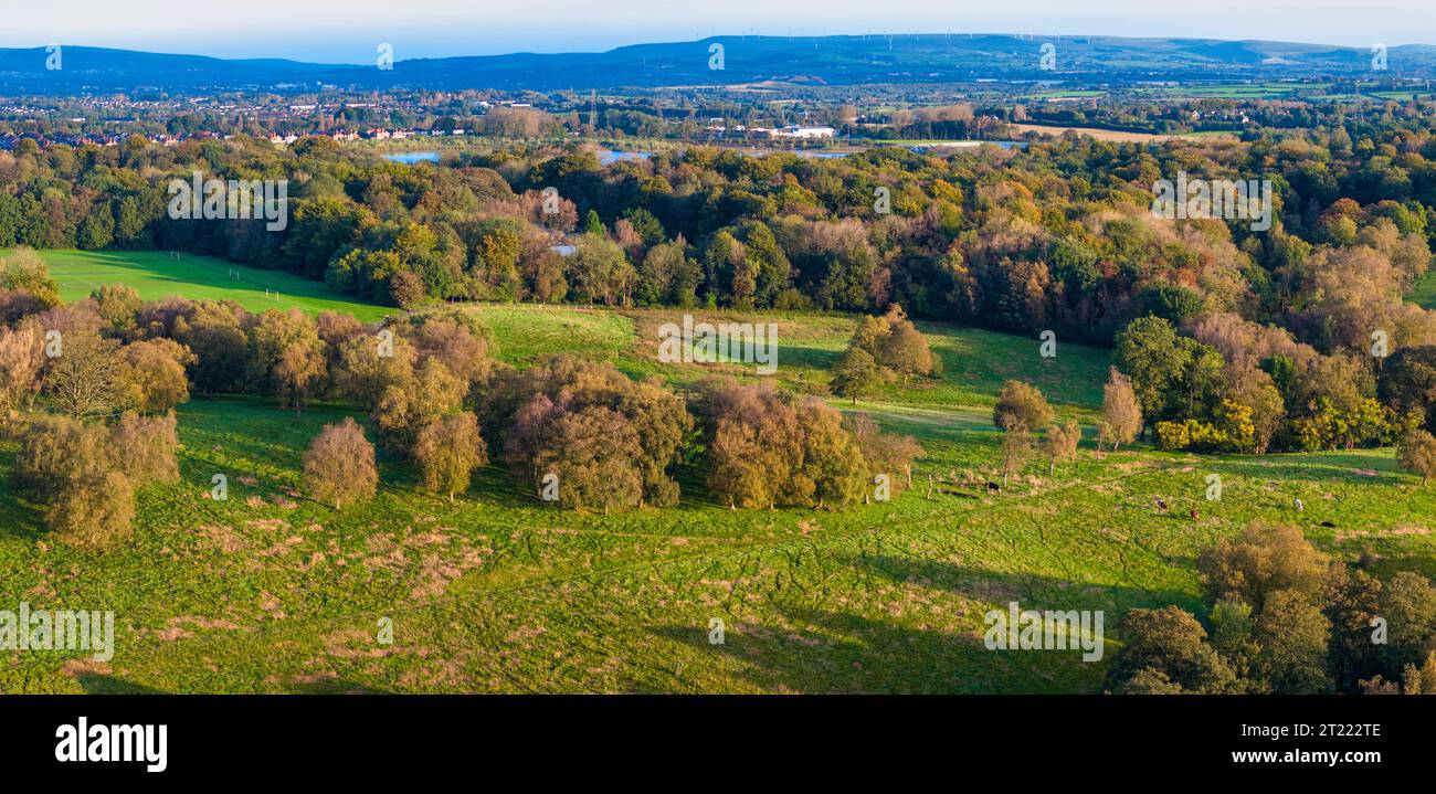 Prestwich e Heaton Park in autunno Foto Stock