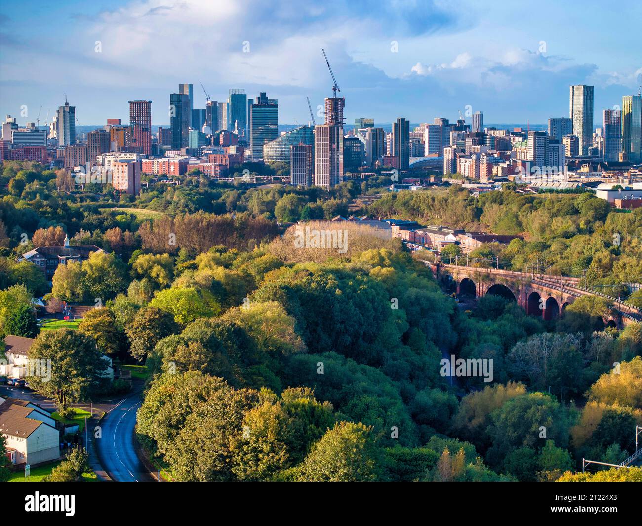 Skyline di Manchester la mattina presto Foto Stock
