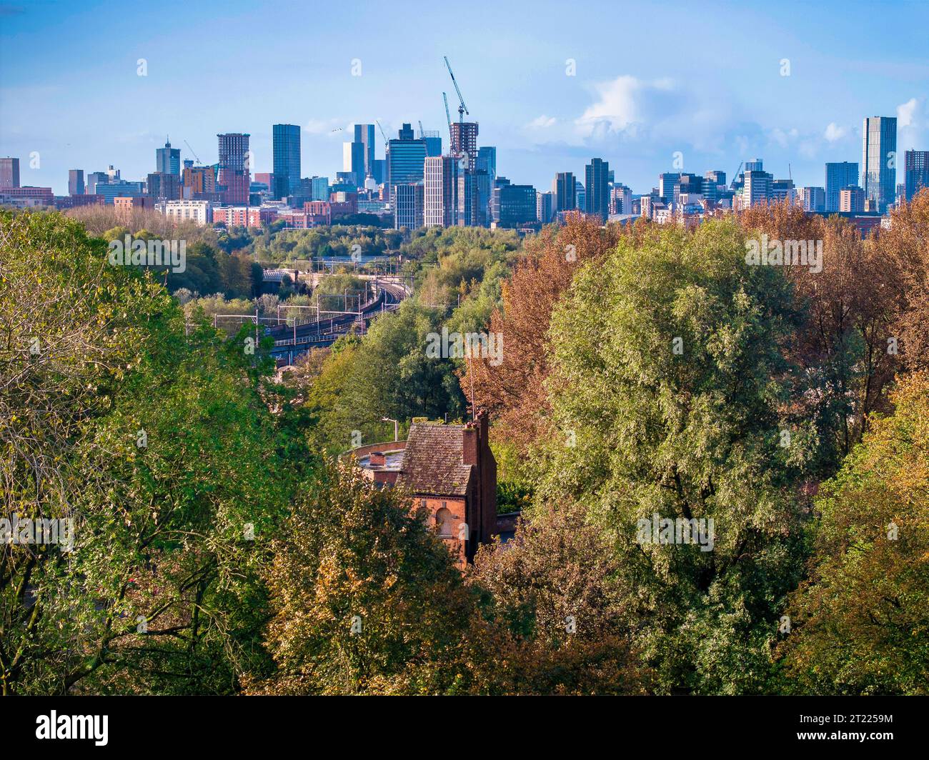 Skyline di Manchester la mattina presto Foto Stock