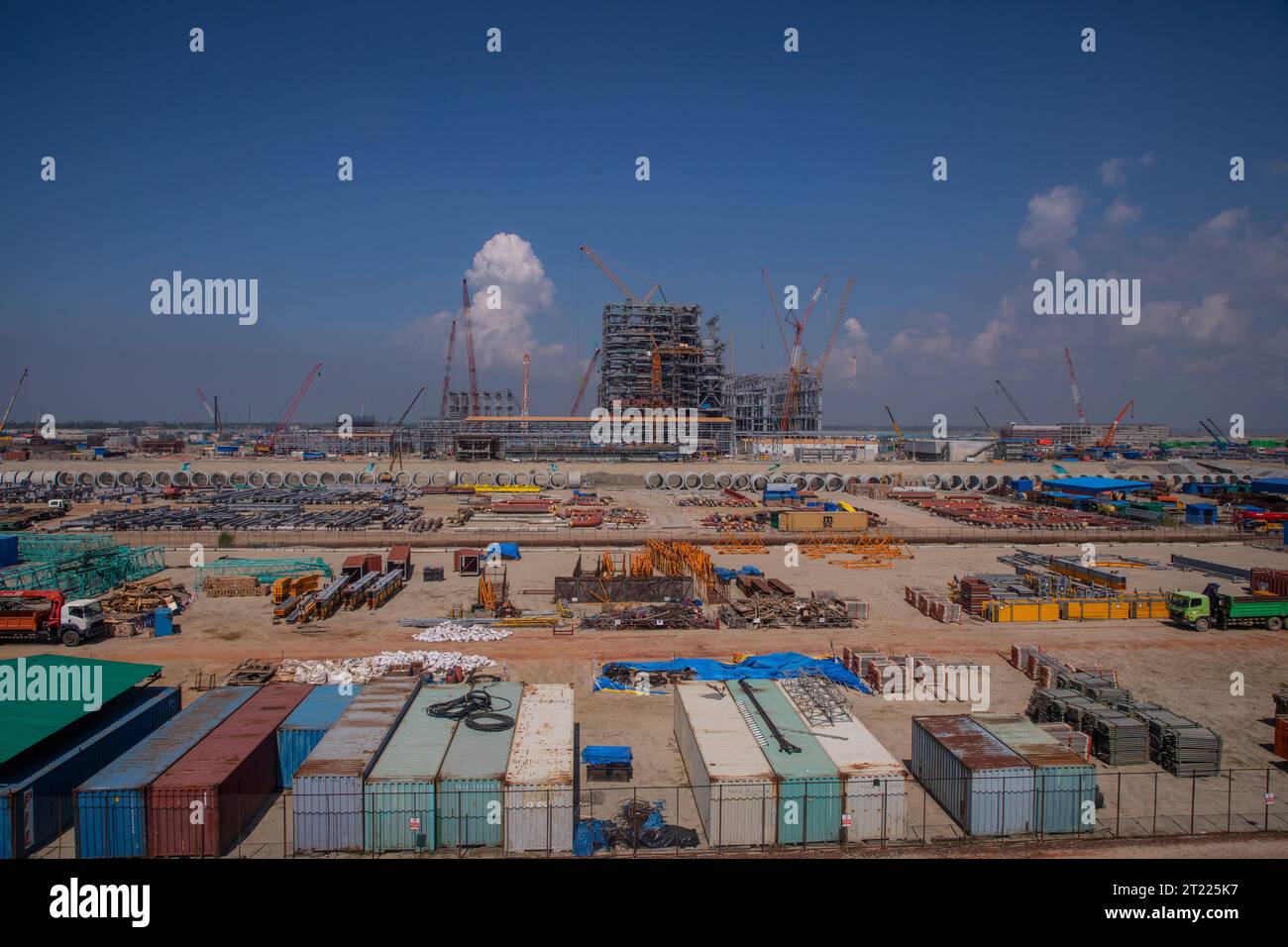 La centrale elettrica di Matarbari è una centrale elettrica a carbone da 1.200 megawatt (2x600) in costruzione a Maheshkhali Upazila del distretto di Cox Bazar in so Foto Stock