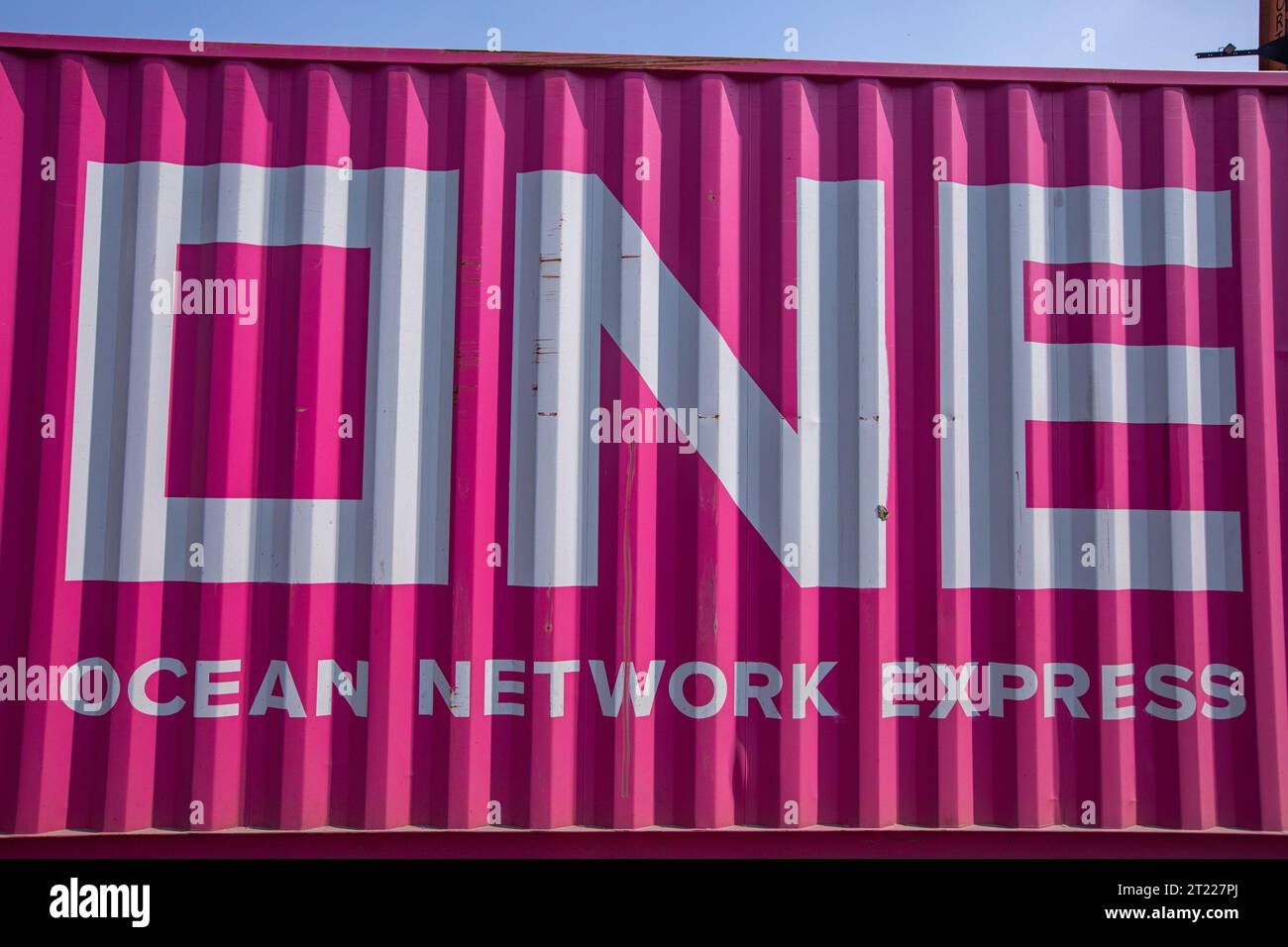 Un container il porto di Chittagong, Chottogram, Bangladesh. Foto Stock