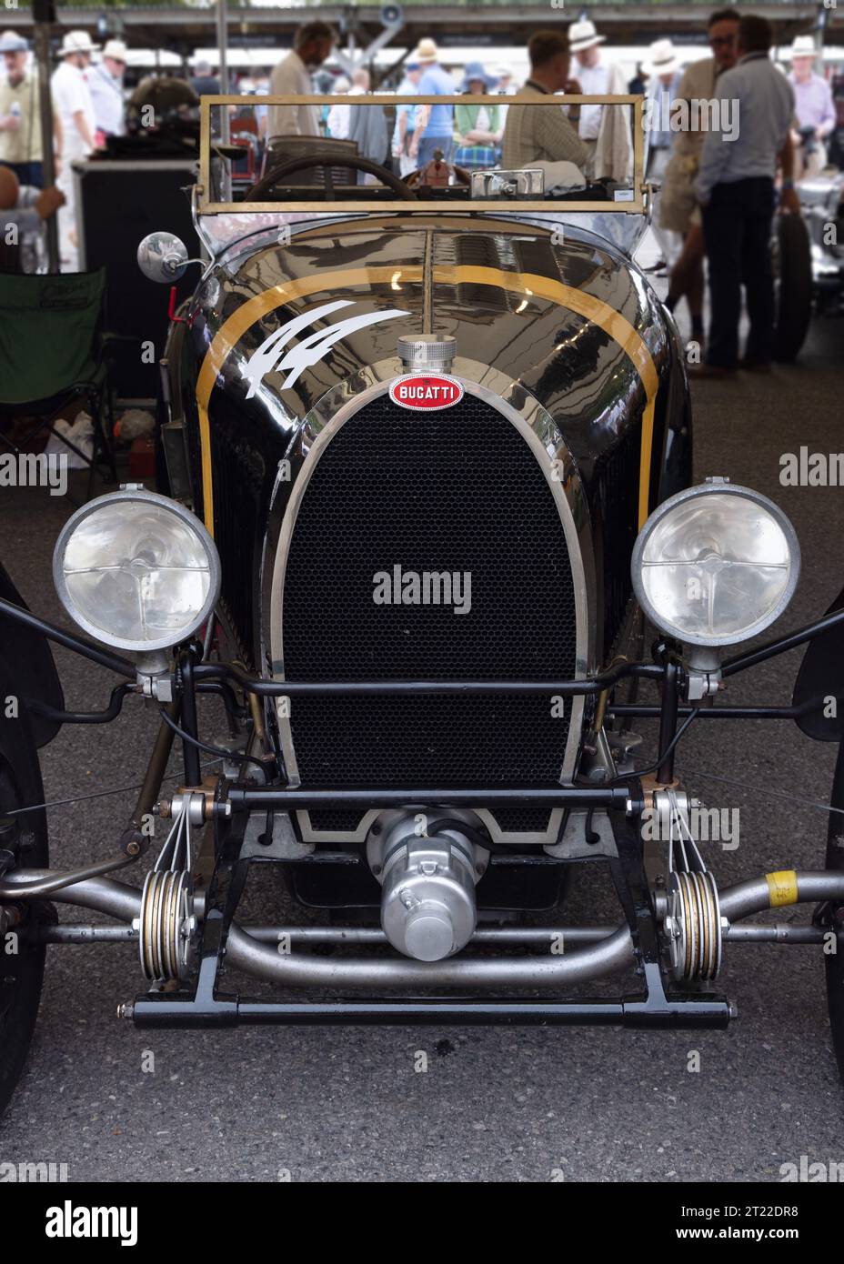 Bugatti Type 44 di Francois Fabri del 1929 al Goodwood Revival del 2023 Foto Stock