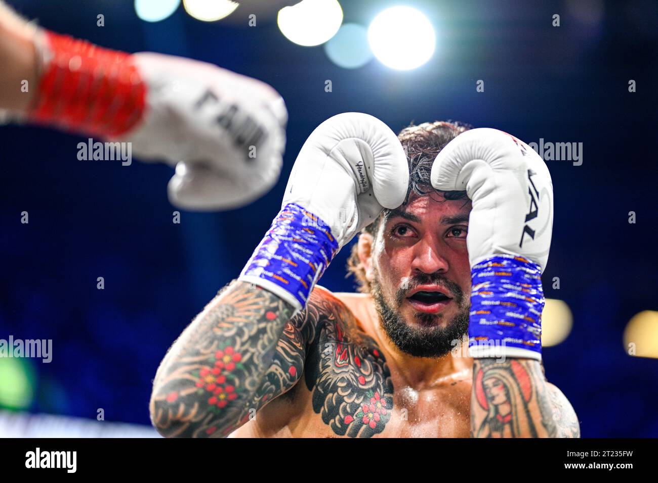 Manchester, Regno Unito. Logan Paul combatte contro Dillon Danis durante l'evento prime Card alla Manchester Arena. Paul ha vinto per squalifica. Credito: Benjamin Wareing/ Alamy Live News Foto Stock