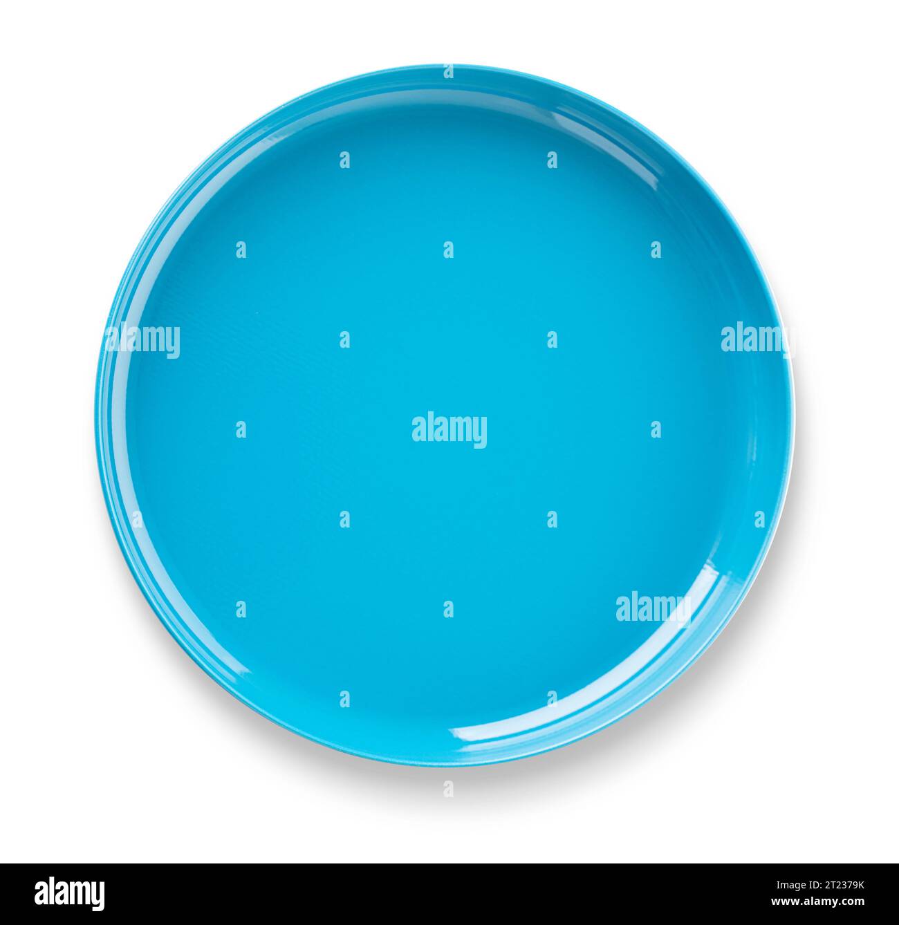 recipiente in metallo blu vuoto, alimentatore per animali isolato su sfondo bianco con percorso di ritaglio Foto Stock
