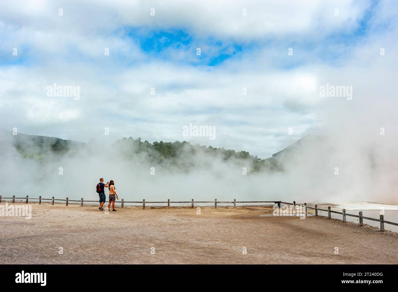 Champagne Pool, Wai-o-tapu, regione di Rotorua, Isola del Nord, nuova Zelanda Foto Stock