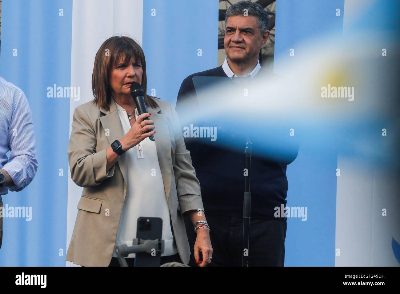 Barrancas De Belgrano, Argentina. 16 ottobre 2023. Patricia Bullrich parla durante la prima cerimonia di chiusura della sua campagna per le prossime elezioni presidenziali argentine. Prima chiusura della campagna di Patricia Bullrich in vista delle elezioni presidenziali argentine del 22 ottobre 2023. (Foto di Cristobal Basaure Araya/SOPA Images/Sipa USA) credito: SIPA USA/Alamy Live News Foto Stock