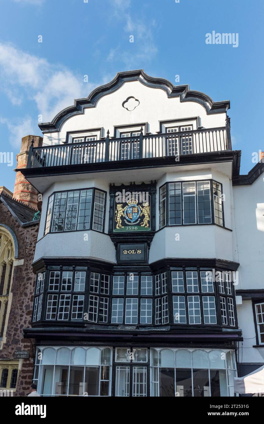 Mol's Building, Cathedral Yard, Exeter, Devon, Regno Unito Foto Stock