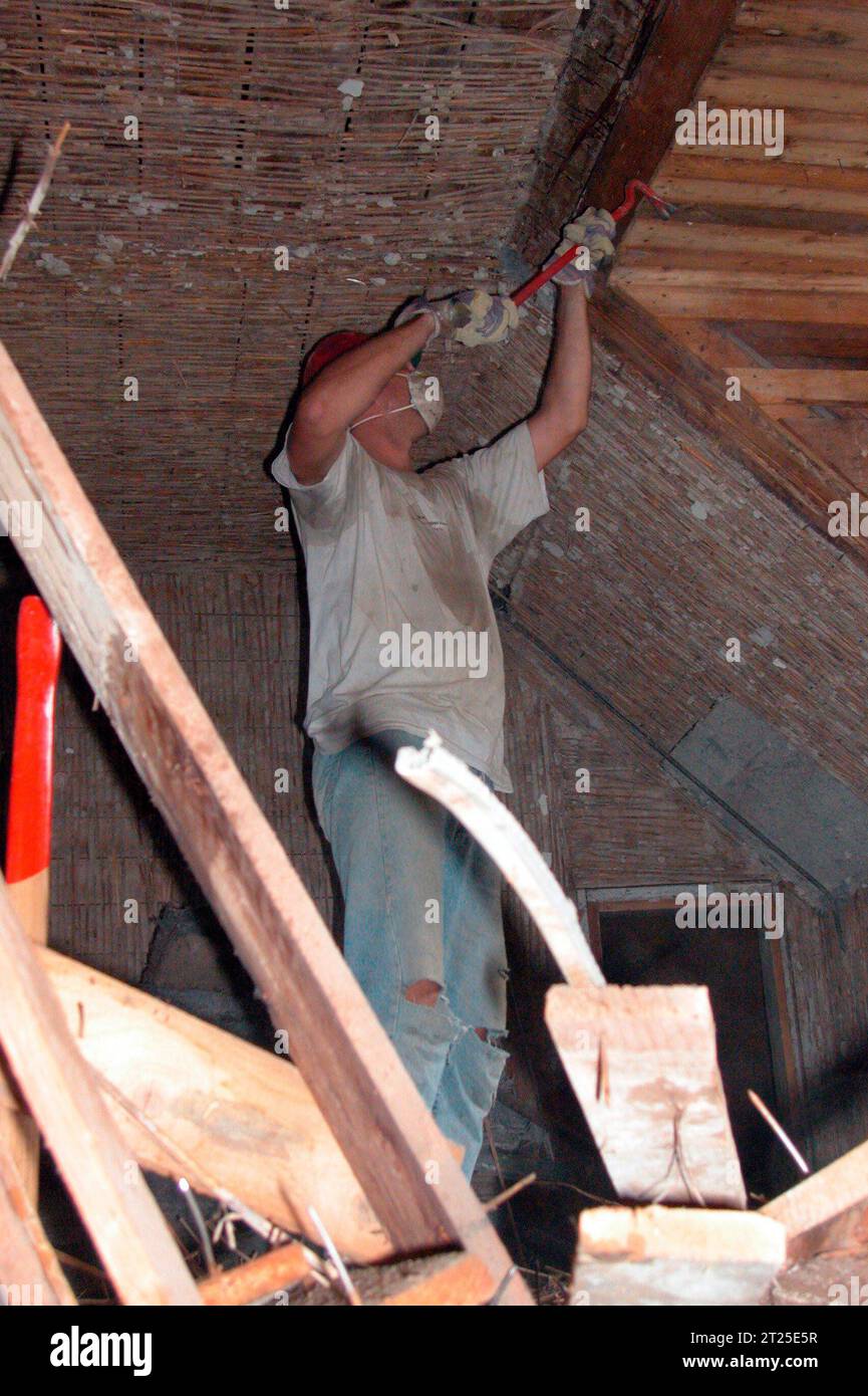 DATA RECORD NON DICHIARATA rivitalizzazione dell'interno di un edificio e della struttura, lavori di costruzione e conservazione rivitalizzazione dell'interno di un edificio credito: Imago/Alamy Live News Foto Stock