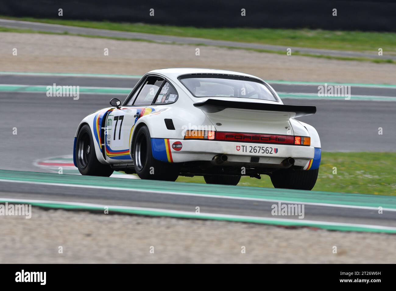 Scarperia, 2 aprile 2023: Porsche 911 Carrera RSR 3,0 dell'anno 1974 in azione durante il Mugello Classic 2023 sul circuito del Mugello in Italia. Foto Stock