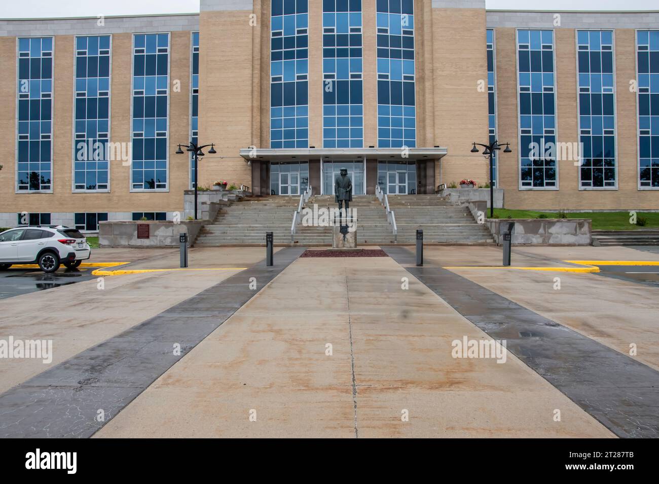 Edificio della Confederazione Provinciale su Prince Philip Drive a St. John's, Newfoundland & Labrador, Canada Foto Stock