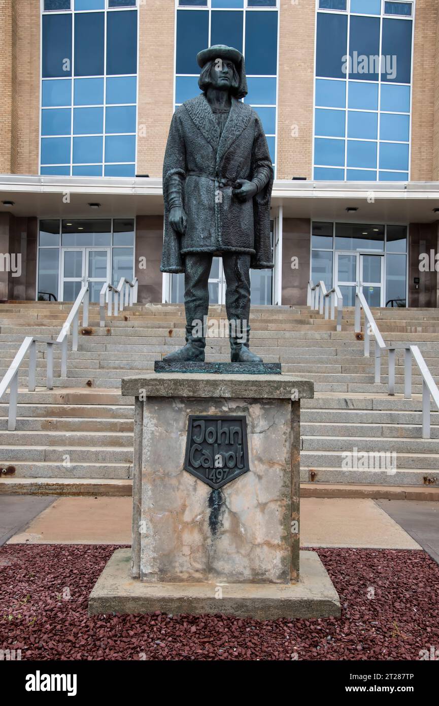 Statua di John Cabot presso l'edificio provinciale della Confederazione a St. John's, Newfoundland & Labrador, Canada Foto Stock