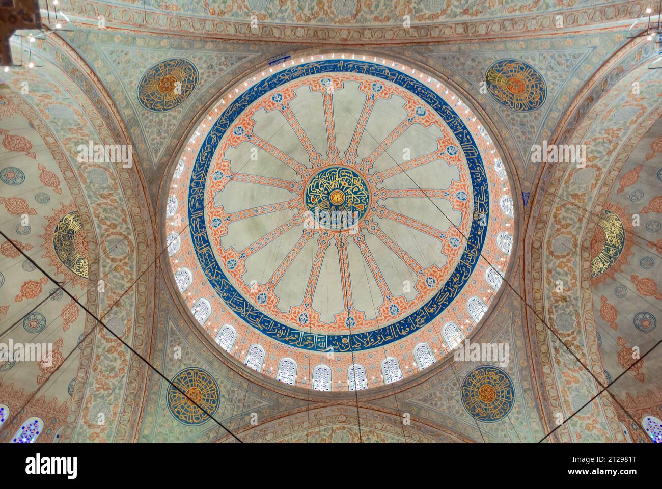 Istanbul, Turchia, il soffitto della Moschea Blu, nota anche come