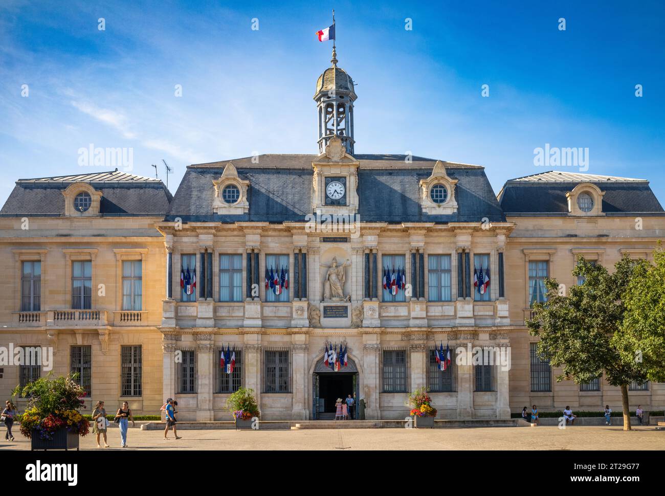Il grande Hôtel de Ville de Troyes (Municipio di Troyes) in PL. Alexandre Israel, a Troyes, Aube, Francia. Foto Stock