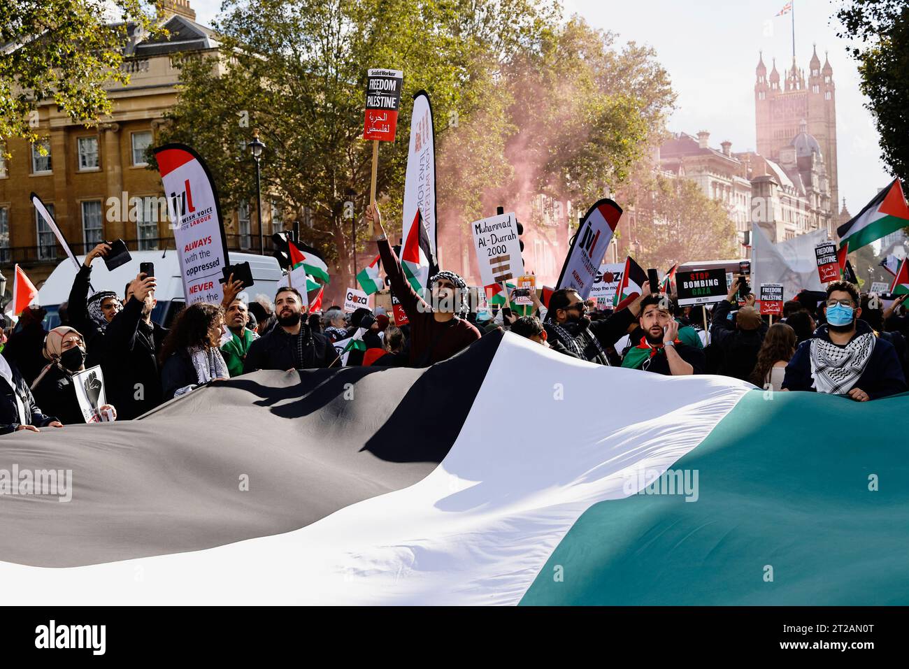 Inghilterra, Londra, manifestanti pro Palestina marzo, 15 ottobre 2023. Foto Stock