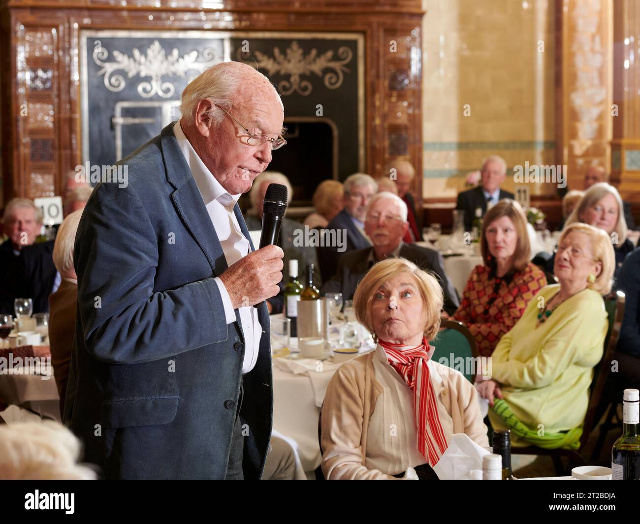Timothy West e Prunella Scales al Oldie Literary Lunch 17-10-23 Foto Stock