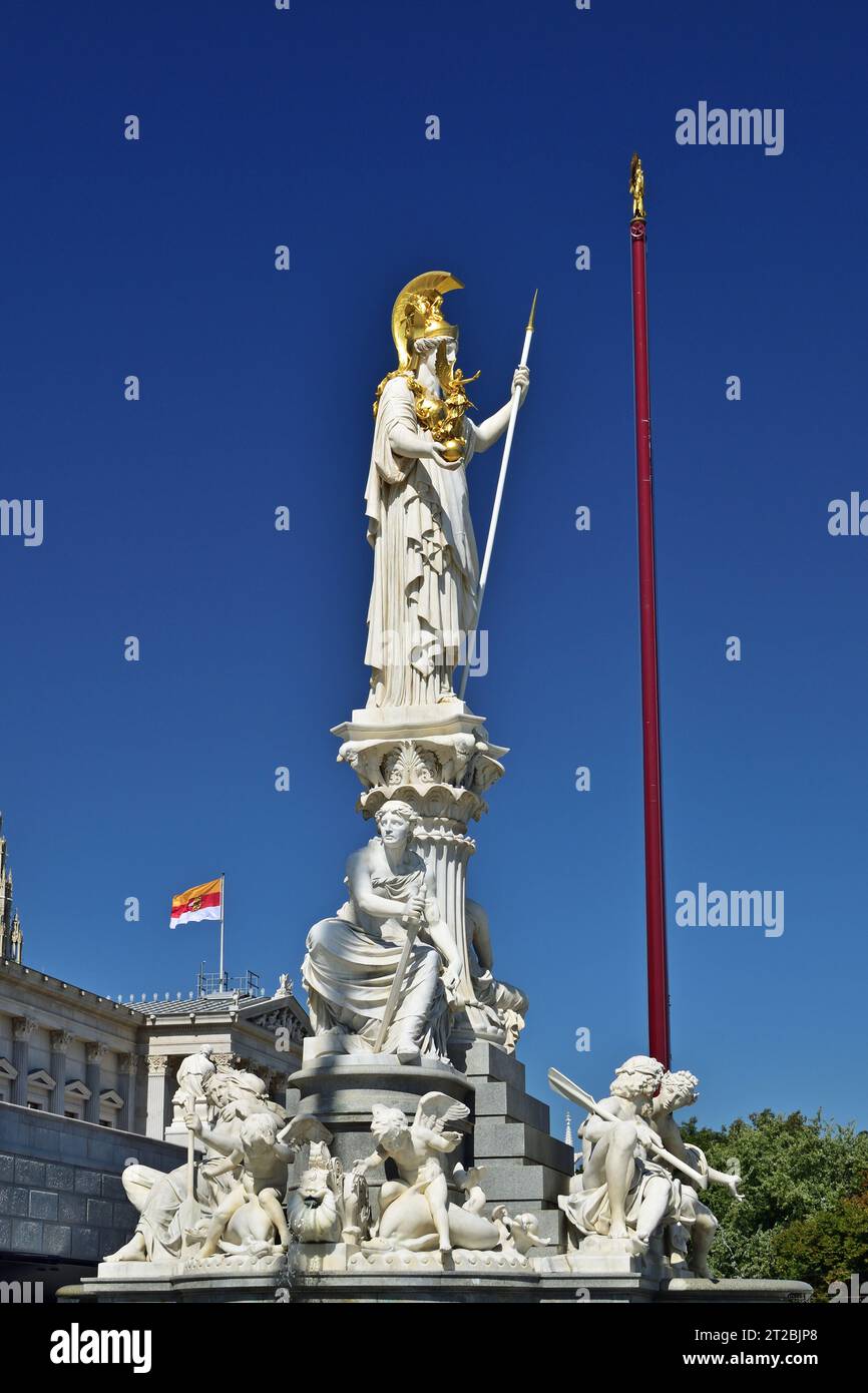 Fontana Pallas-Athena davanti al Parlamento, Vienna, Austria Foto Stock