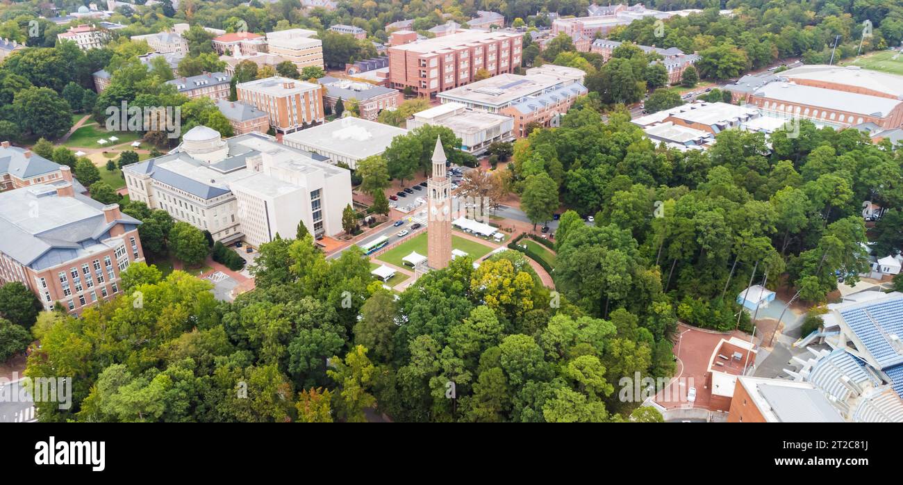 Chapel Hill, North Carolina - 6 ottobre 2023: La Morehead-Patterson Bell Tower nel campus della University of North Carolina Foto Stock