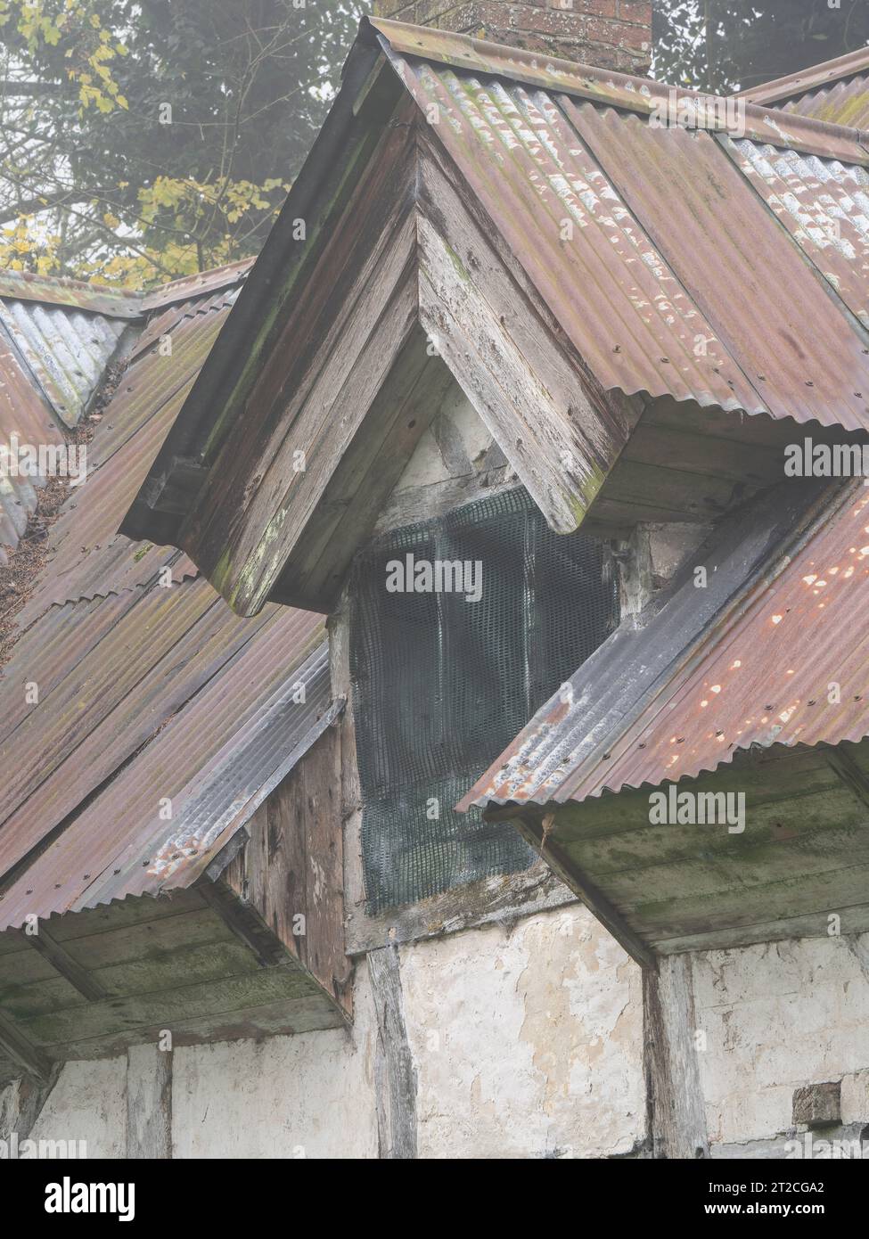 Un vecchio edificio abbandonato ad Aldon Gutter vicino Onibury, South Shropshire, Inghilterra, Regno Unito Foto Stock