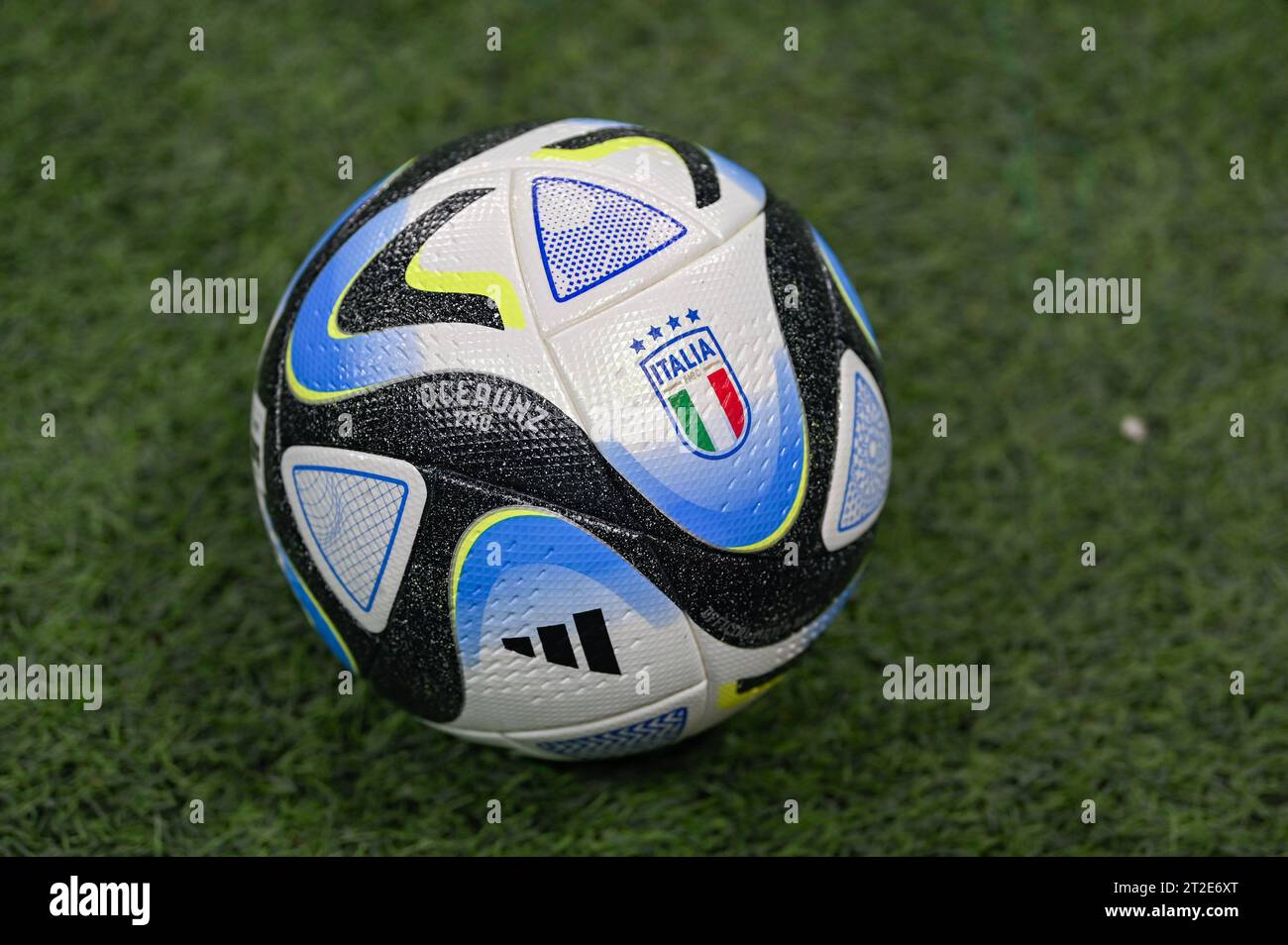 Pallone di qualificazione ufficiale per qualificazioni Euro 2025