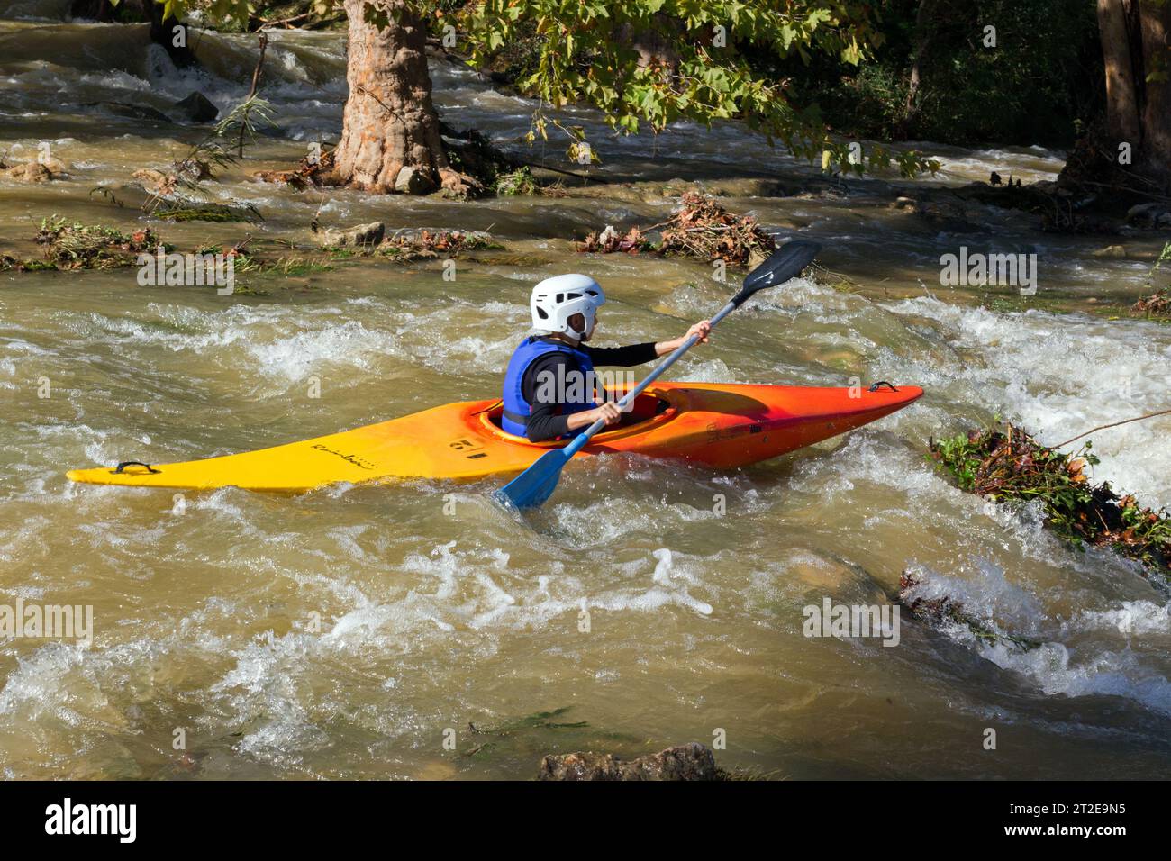 Allenamento di kayak a Lez, Domaine de lavalette. Montpellier, Occitanie, Francia Foto Stock