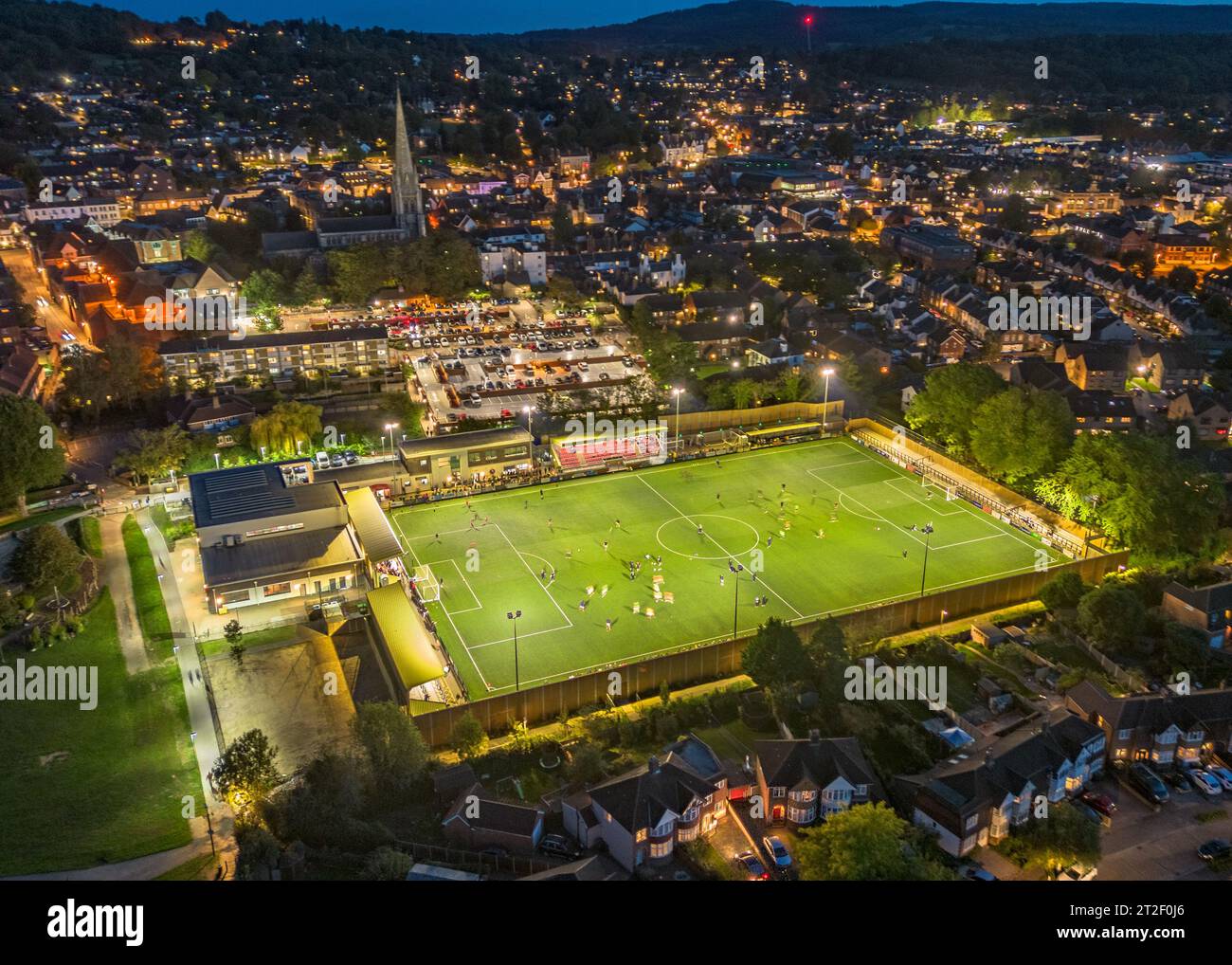 Dorking, Surrey, Regno Unito - ottobre 2023: Veduta aerea del Dorking Wanderers Football Club, squadra di calcio semi professionale della National League Foto Stock