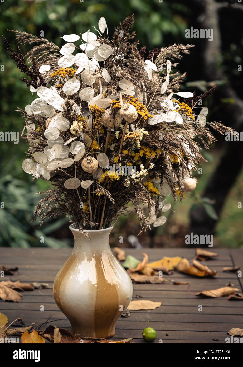 Bouquet autunnale in giardino Foto Stock