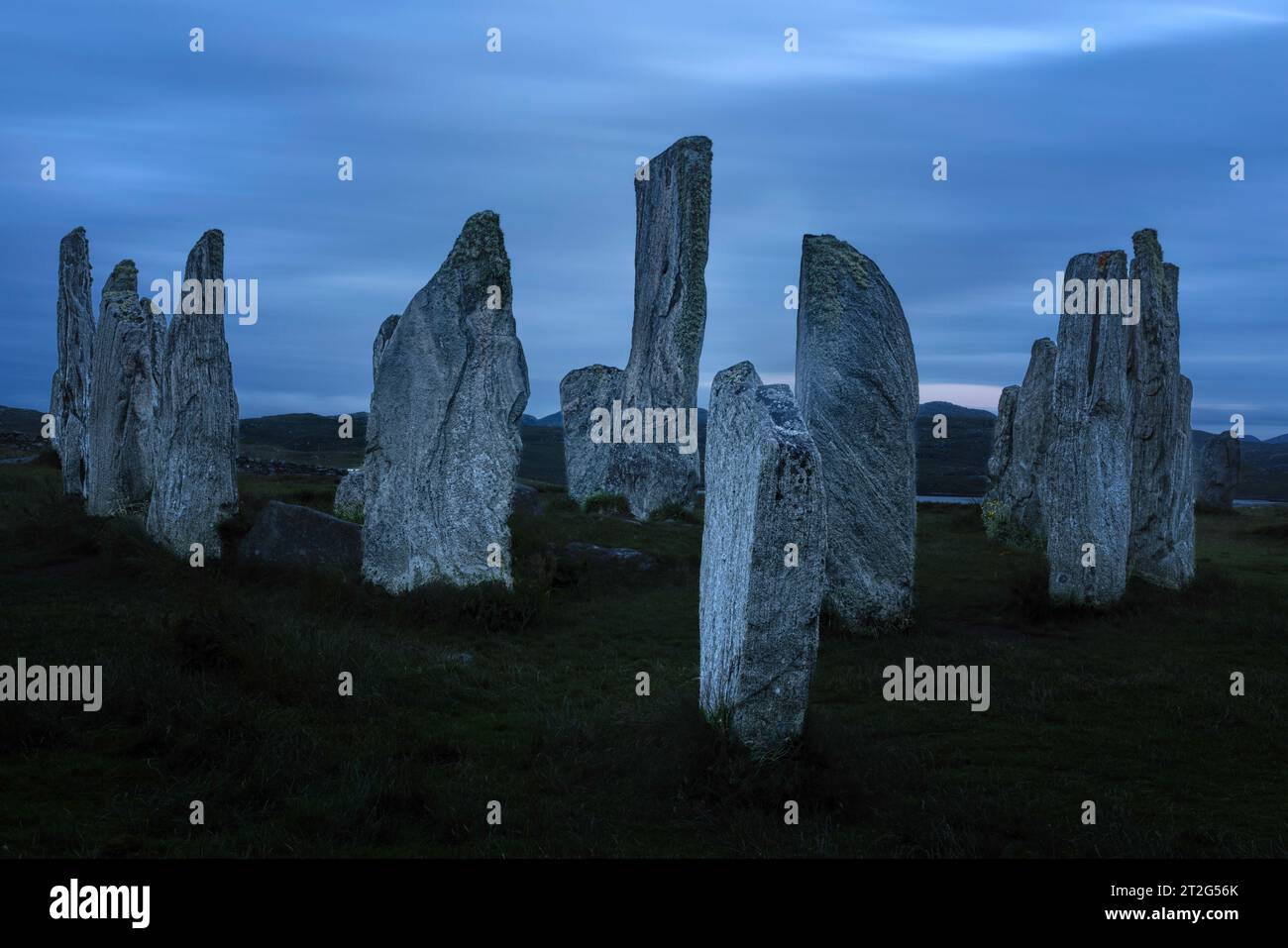 Le pietre di Callanish sono un misterioso e maestoso cerchio di pietre megalitiche sull'isola di Lewis nelle Ebridi esterne della Scozia. Foto Stock
