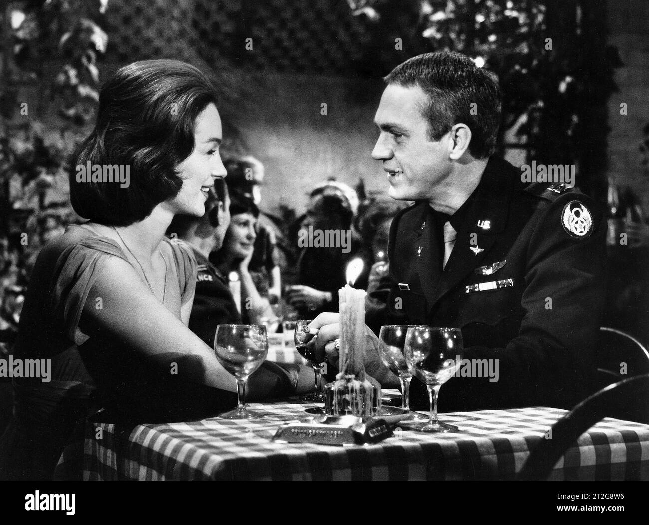 Shirley Anne Field, Steve McQueen, sul set del film "The War Lover", Columbia Pictures ,1962 Foto Stock