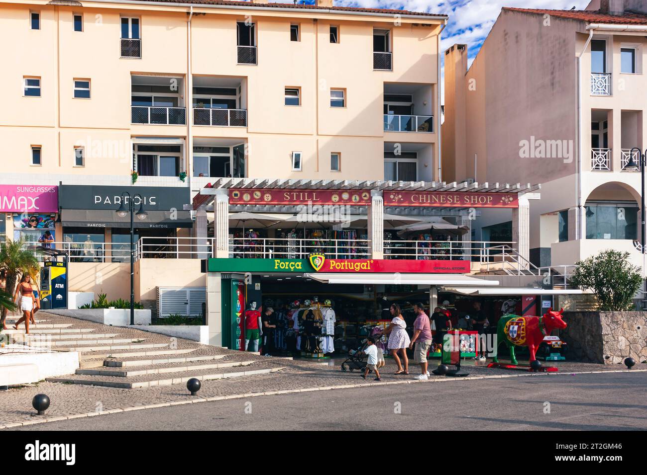 Negozio sportivo di forma Portugal a Vilamoura, vicino al porticciolo, regione dell'Algarve, Portogallo Foto Stock