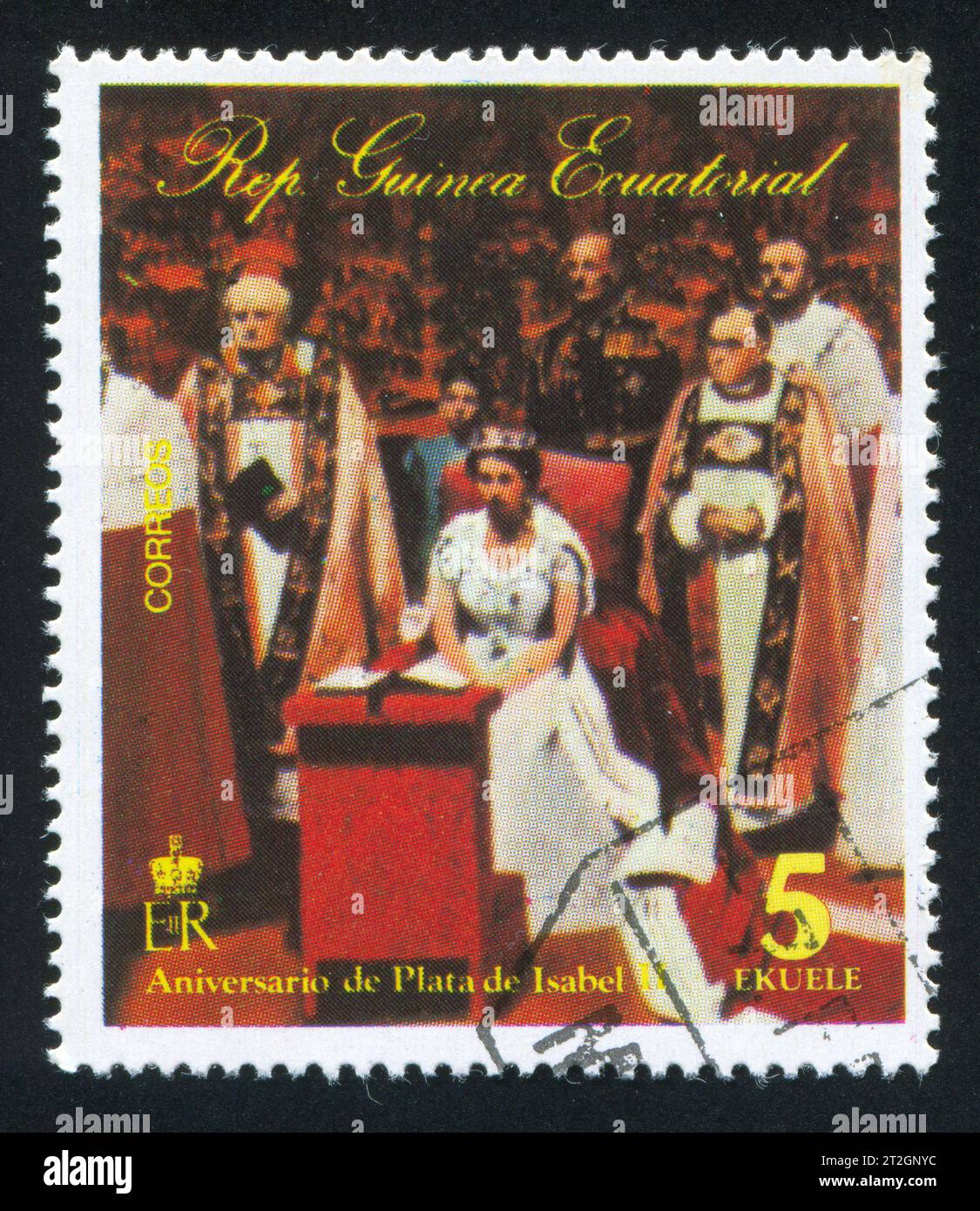 GUINEA EQUATORIALE - CIRCA 1976: Francobollo stampato dalla Guinea Equatoriale, mostra l'incoronazione di Isabella II, circa 1976 Foto Stock