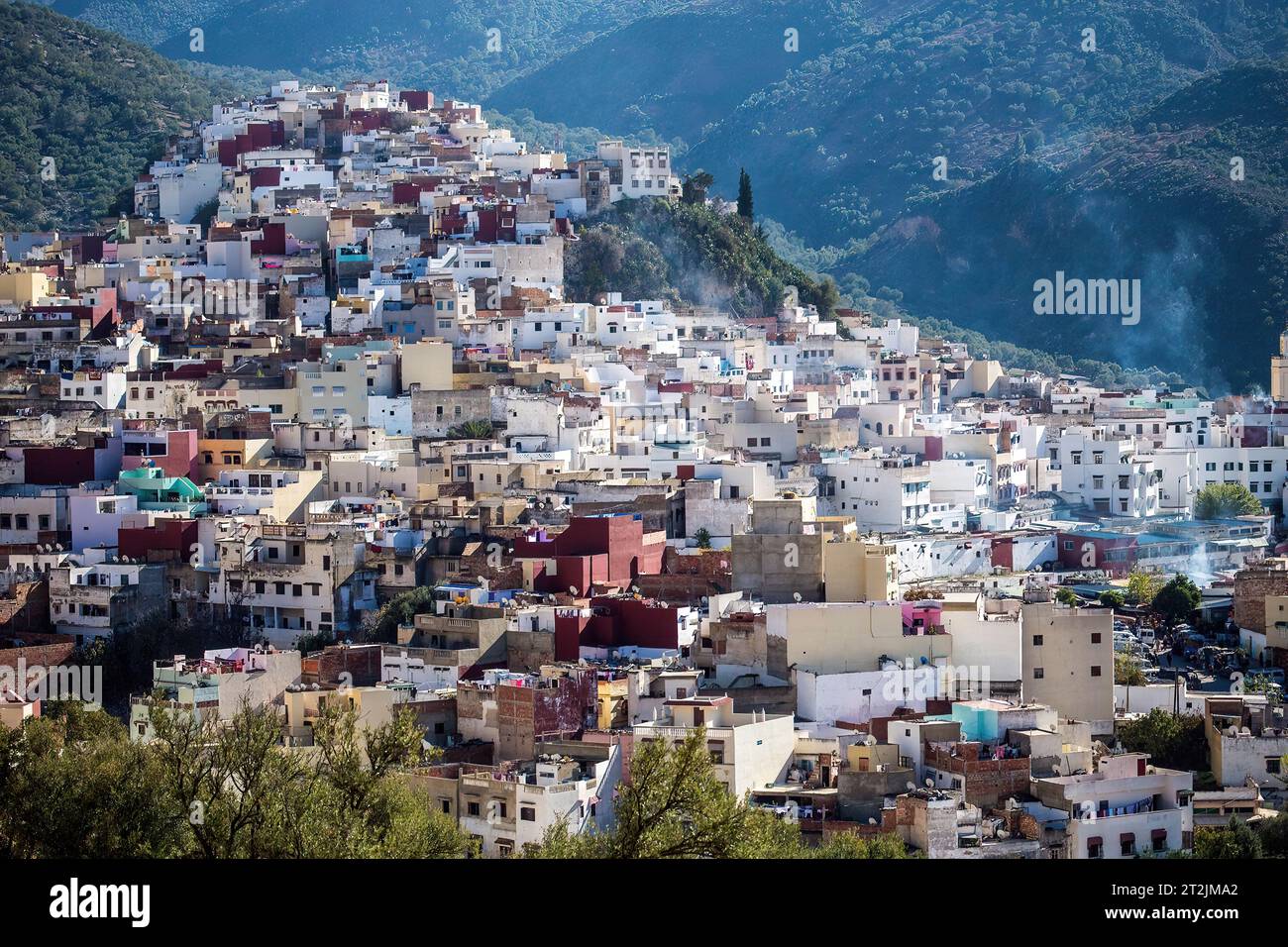 Città collinare marocchina Foto Stock