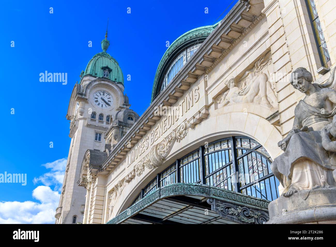 Stazione Limoges Bénédictins sulla linea tra Orléans e Montauban. Dall'architetto Roger Gonthier che combina art nouveau, art deco e neoclassicismo. Foto Stock