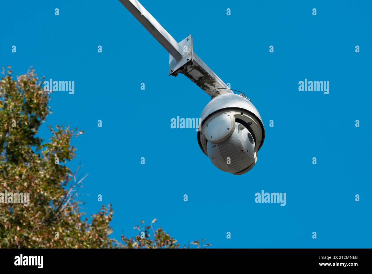 Italia, Lombardia, telecamera di sorveglianza telecomandata Foto Stock