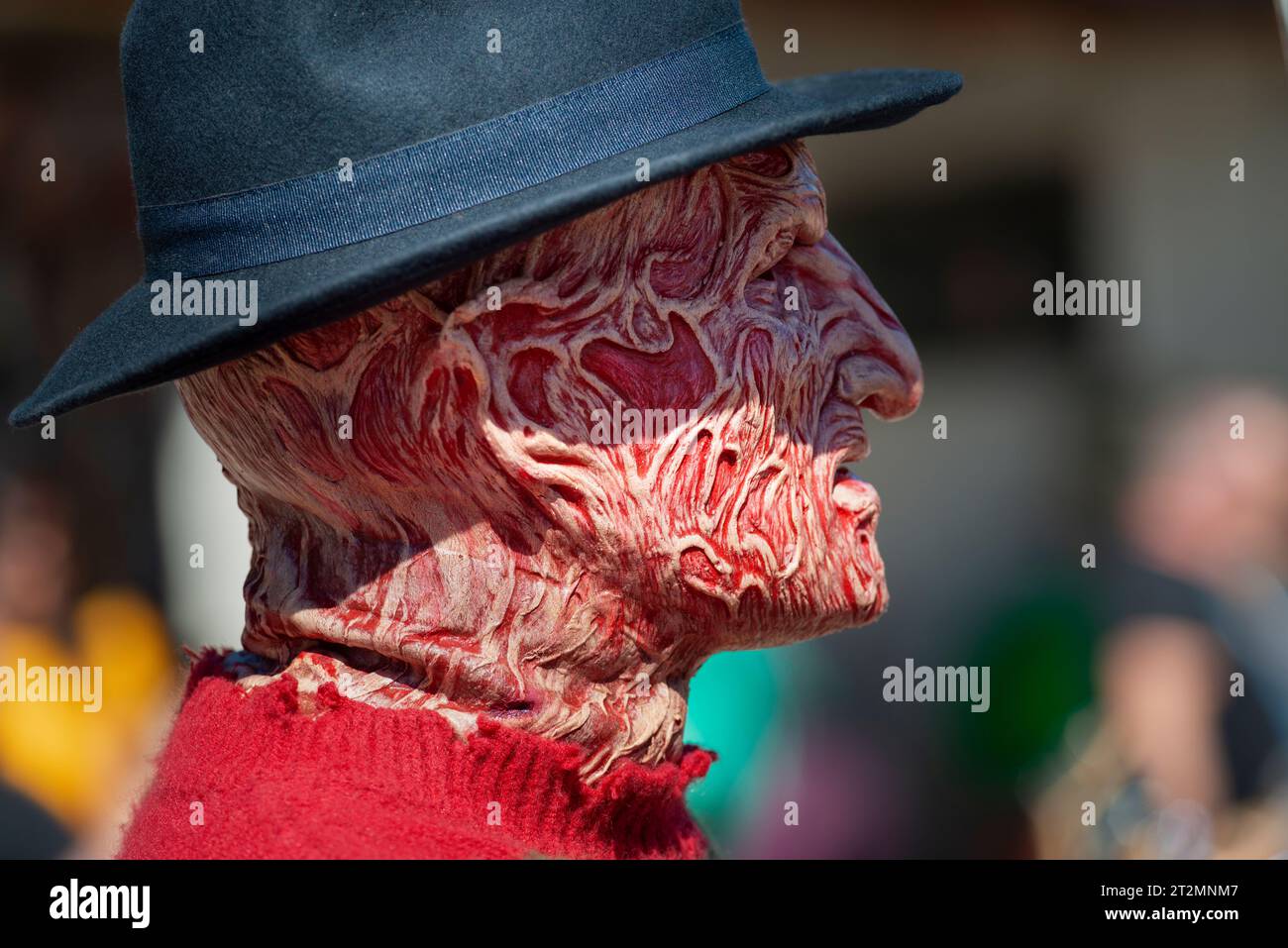 Italia, Cosplay Festival, Cosplayer vestito da Freddy Krueger da un incubo Foto Stock