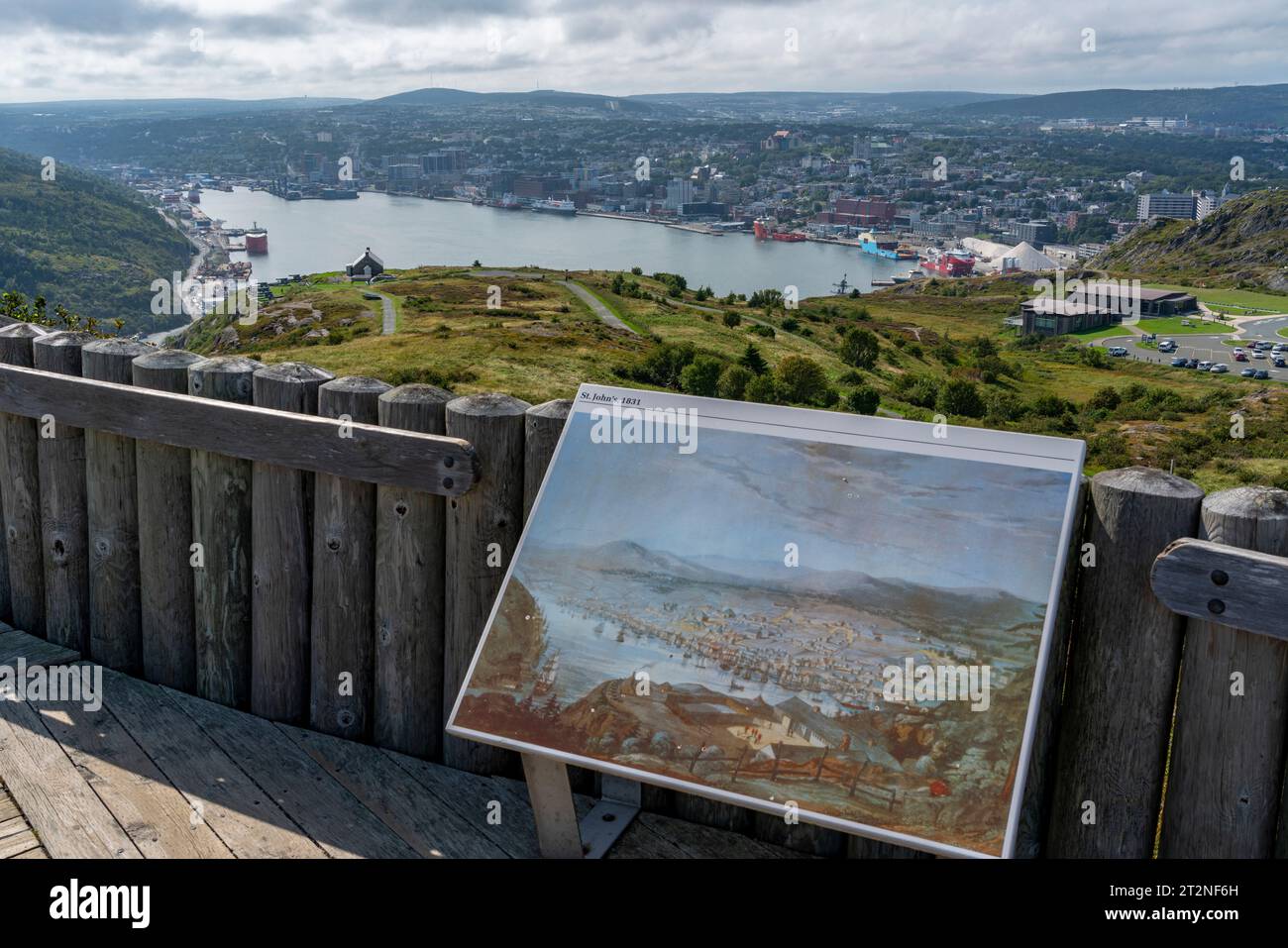 St. John's Newfoundland Harbor dal Signal Hill Lookout. Foto Stock