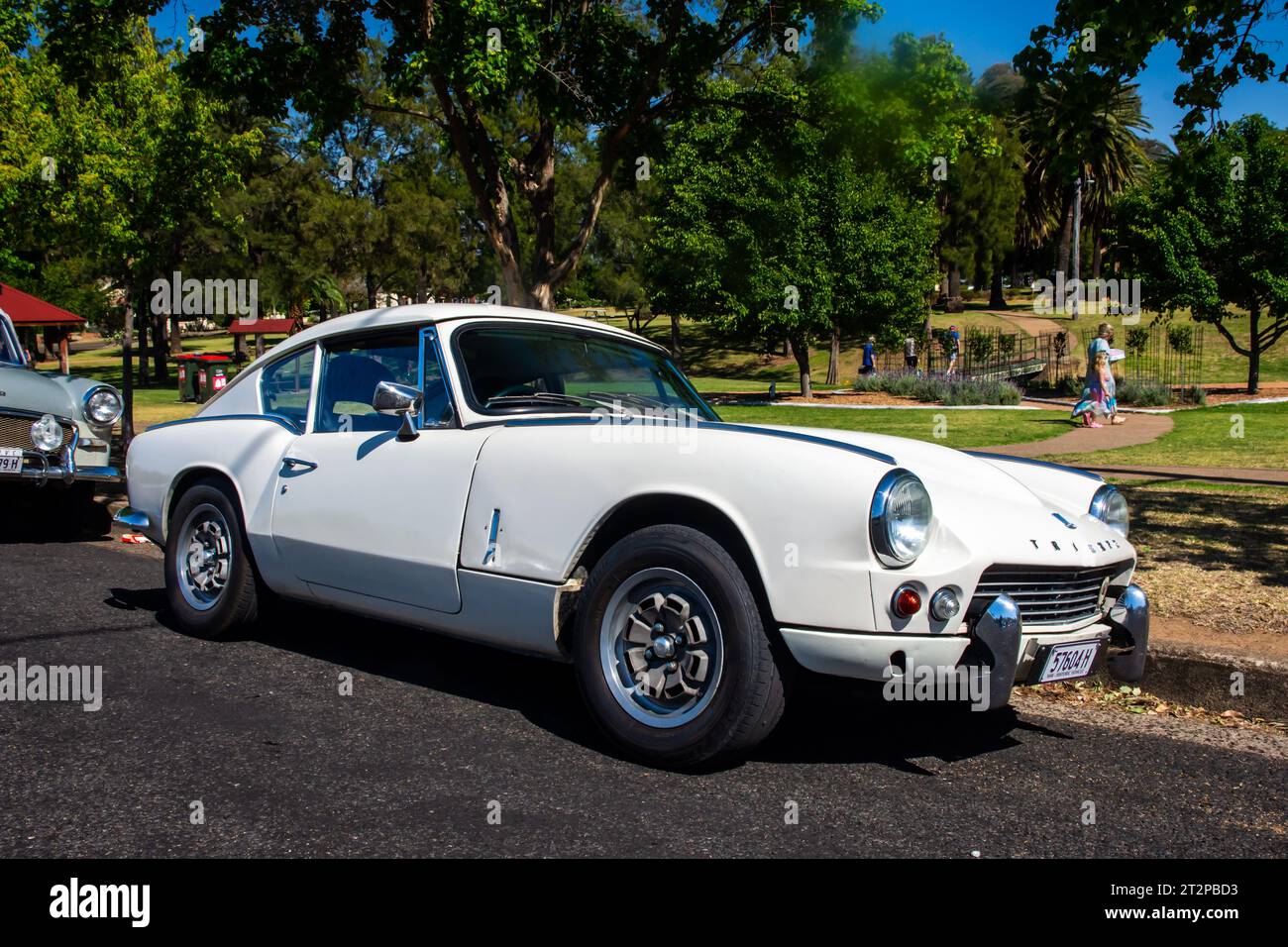 1960s Triumph GT6 Mk i parcheggiato all'ANZAC Park Tamworth Australia, Foto Stock