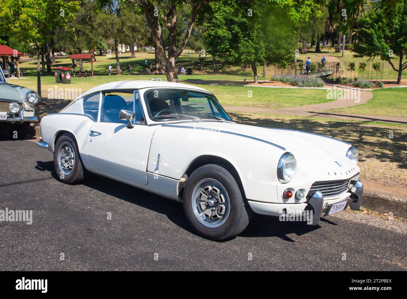 1960s Triumph GT6 Mk i parcheggiato all'ANZAC Park Tamworth Australia, Foto Stock